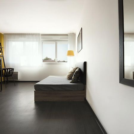 Residence Uxco Kampus 30 Ex Suiteasy Нім Екстер'єр фото