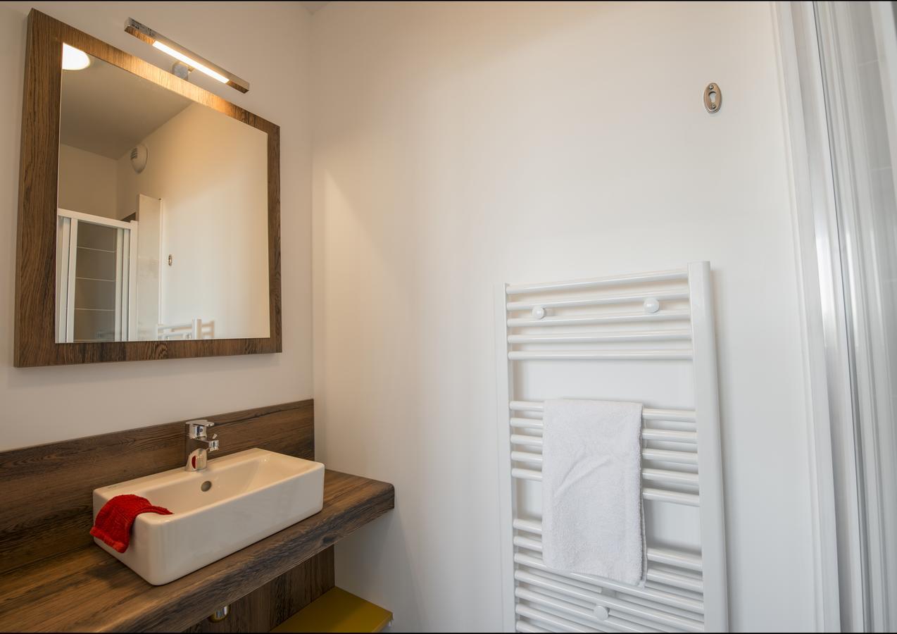 Residence Uxco Kampus 30 Ex Suiteasy Нім Екстер'єр фото